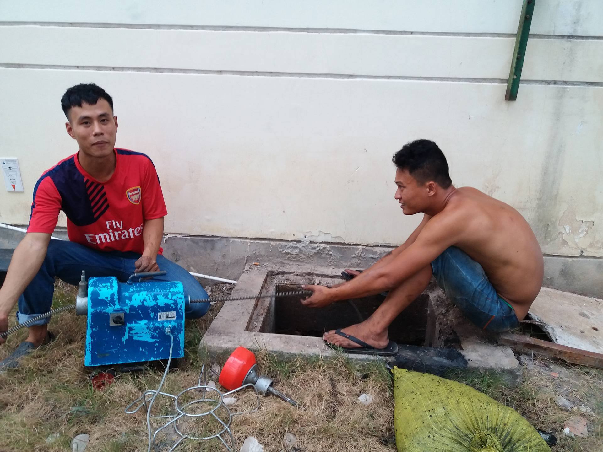 Thông cống nghẹt Hóc Môn Thông cống nghẹt Hóc Môn
