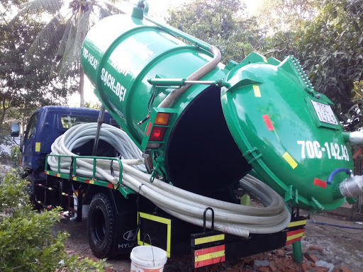 Dịch vụ hút hầm cầu Long của Nhật Quang chất lượng, uy tín
