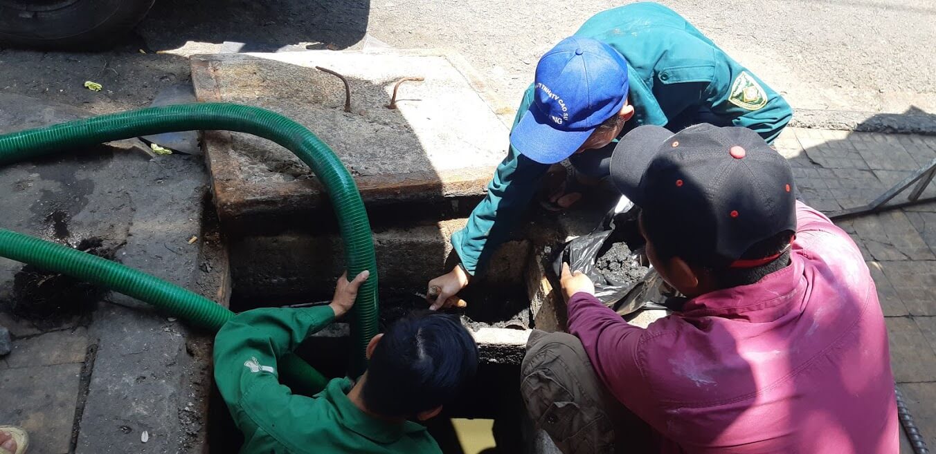 Dịch vụ hút hầm cầu tại huyện Ngọc Hiển đang ngày càng phát triển