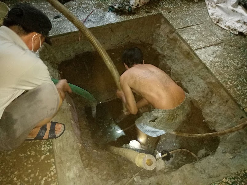 Các dịch vụ hút hầm cầu của công ty vệ sinh môi trường Nhật Quang